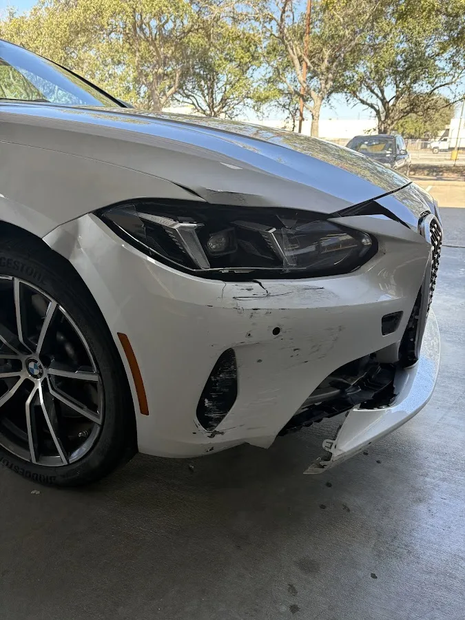Momentum Collision Center