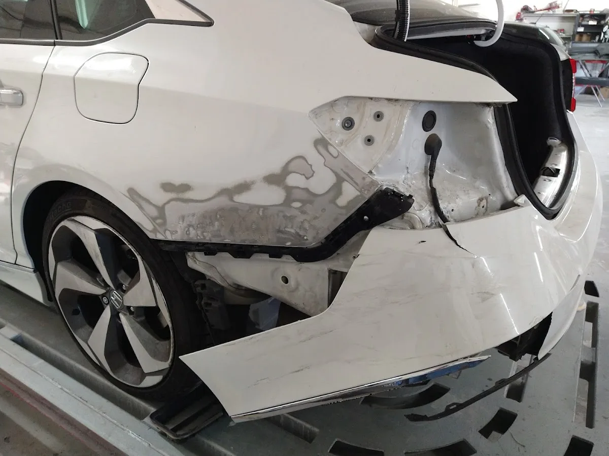 Montgomery's Auto Body
