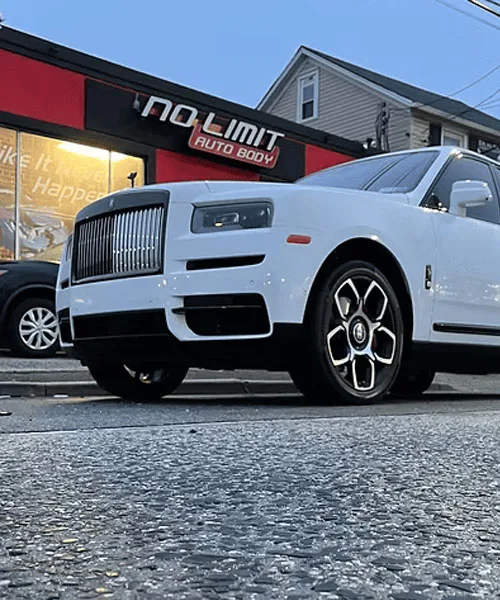 No Limit Auto Body repair shop photo 4
