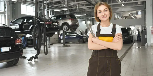 Plaza Auto Body Inc. repair shop photo 2