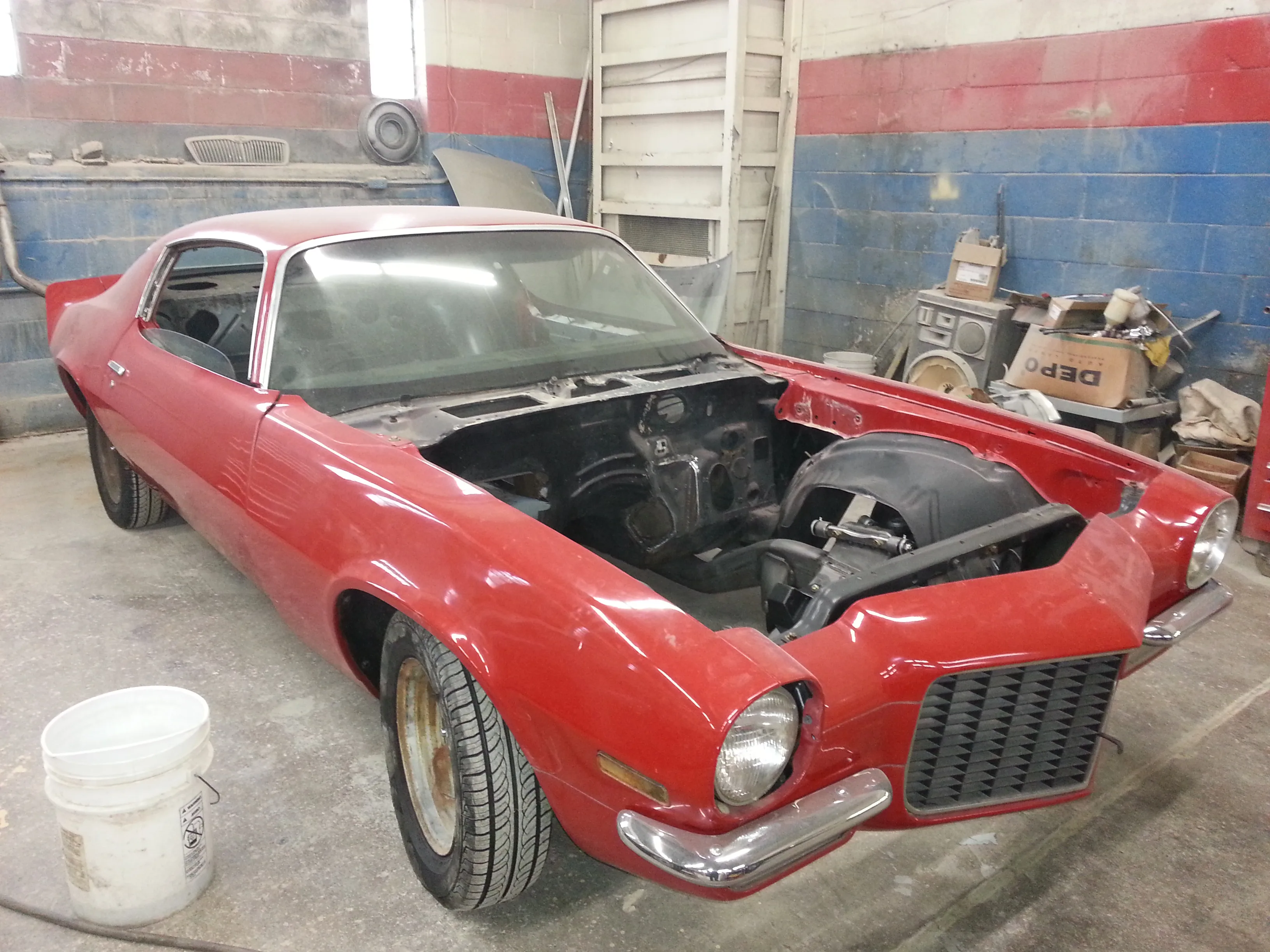 Pro Comp Auto Body Inc repair shop photo 3