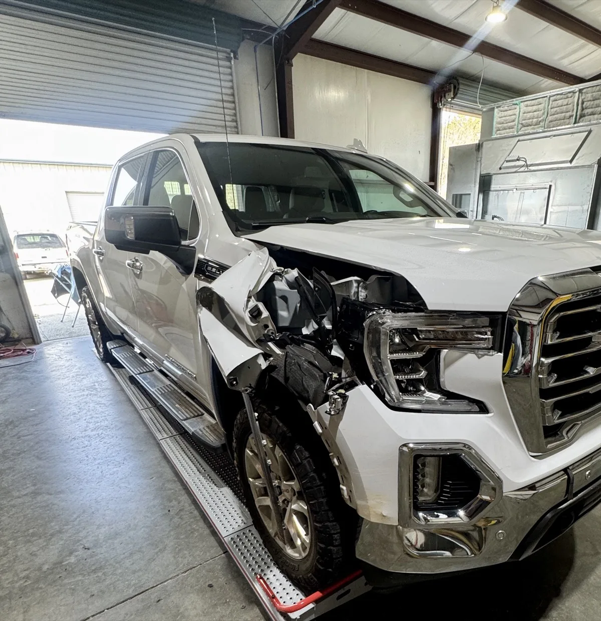 Promatch Auto Paint & Body repair shop photo 4