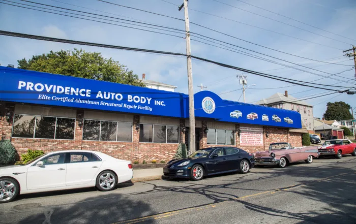PROVIDENCE AUTO BODY INC repair shop photo 5