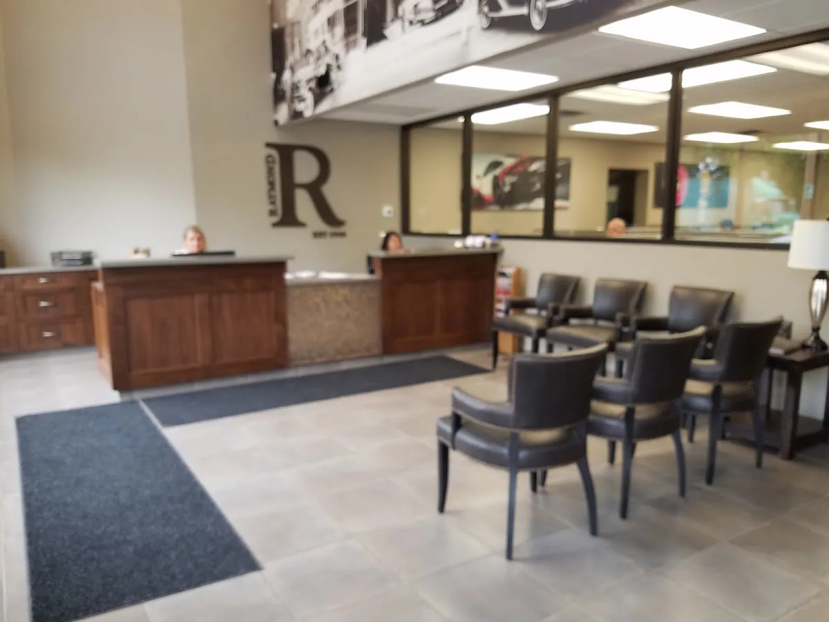 Raymond Auto Body