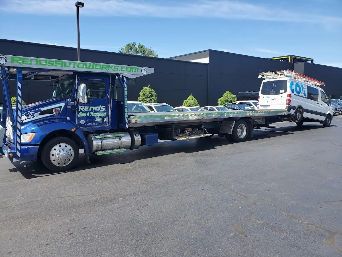 Reno's Auto Body & Repair Inc