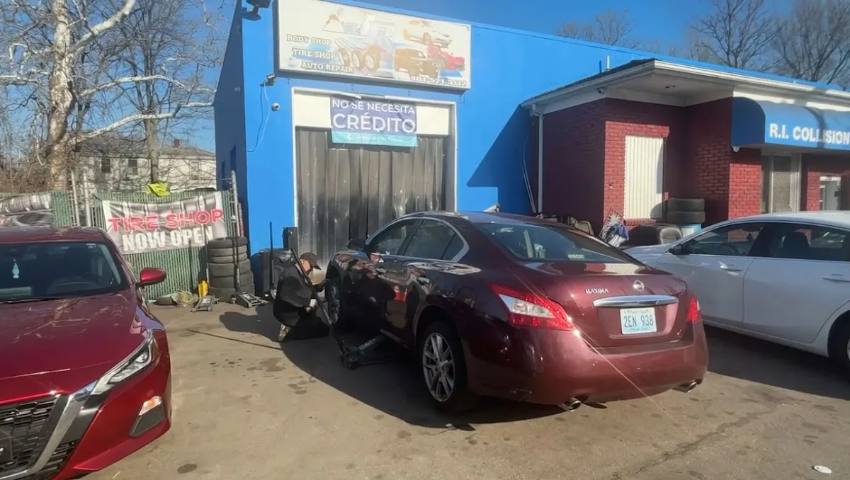 Rhode Island Collision Services & JR Tires repair shop photo 2