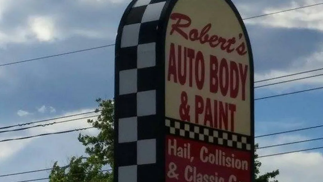 Robert's Auto Body Paint & Glass