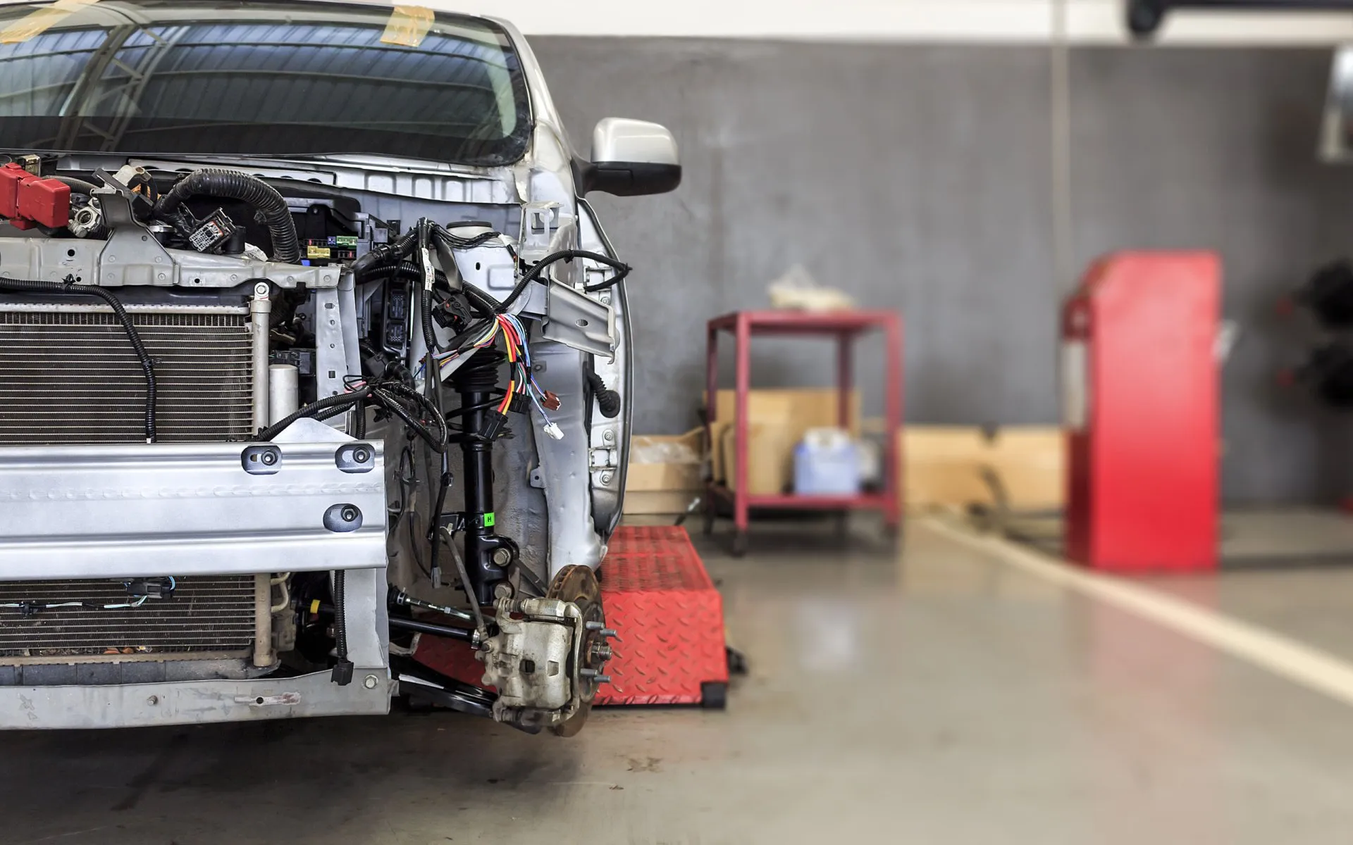 Rods Collision Co. repair shop photo 2