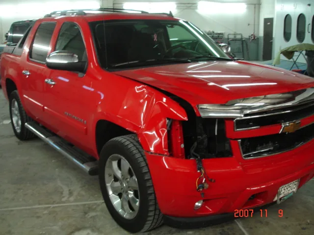 Roman Auto Body repair shop photo 3