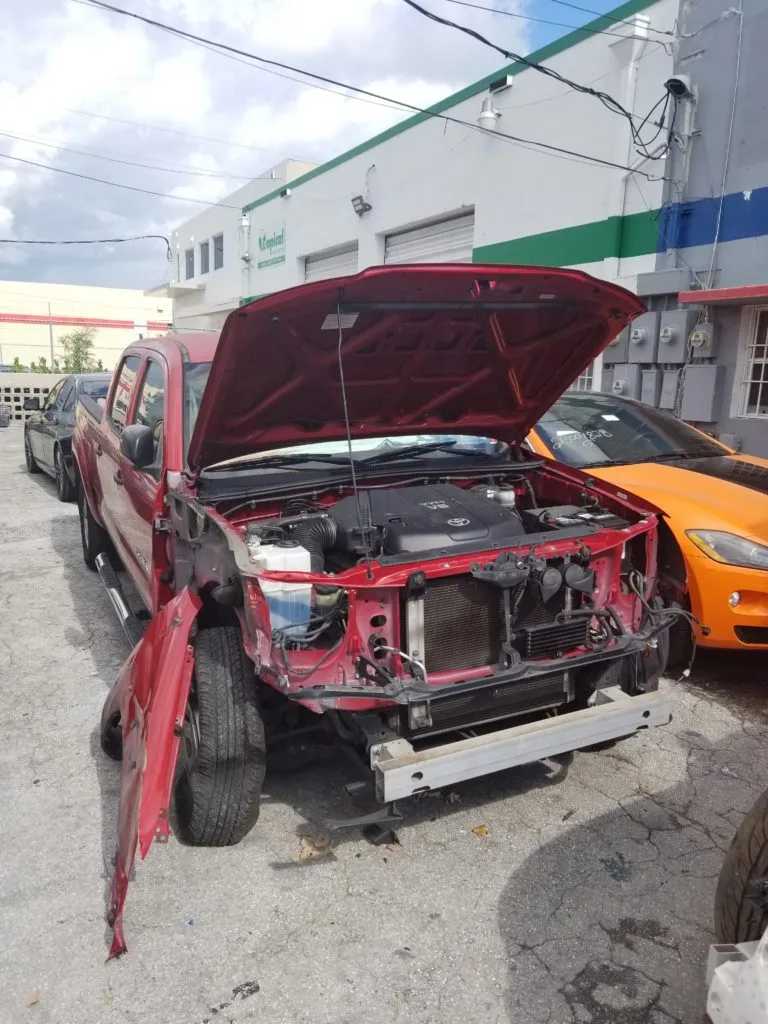 Ross Auto Body Shop LLC repair shop photo 5