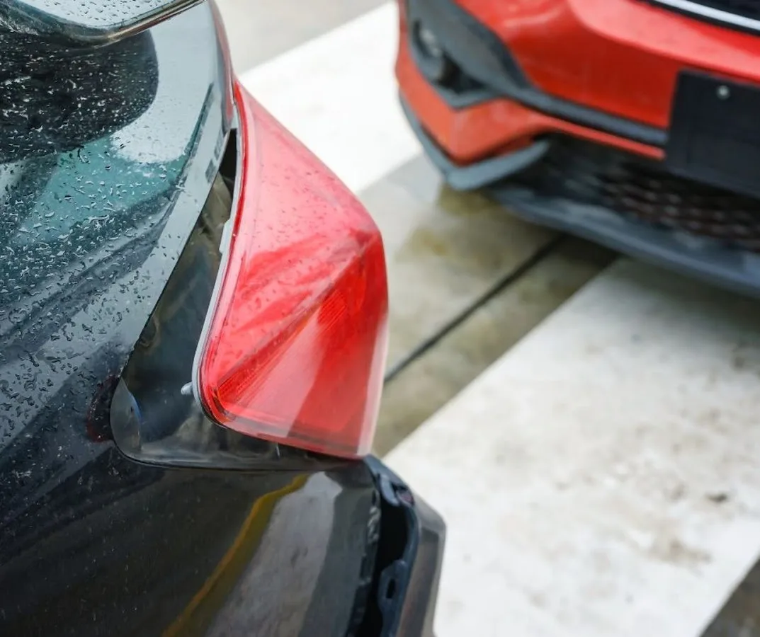 Royal Collision repair shop photo 2