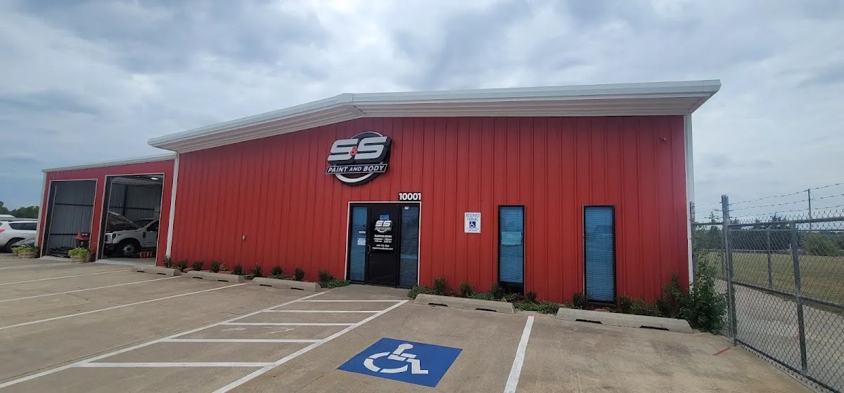 S & S Paint & Body repair shop photo 1
