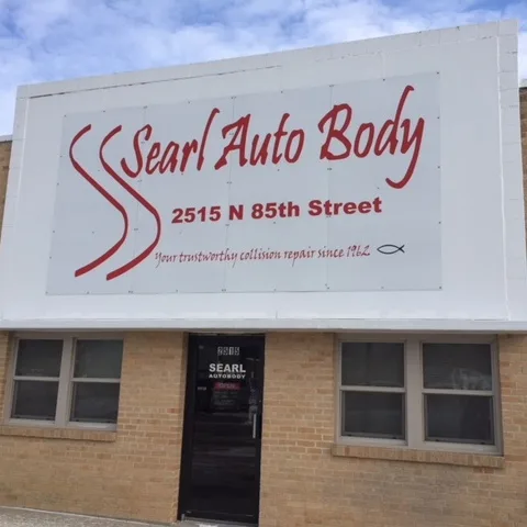 Searl Auto Body repair shop photo 1