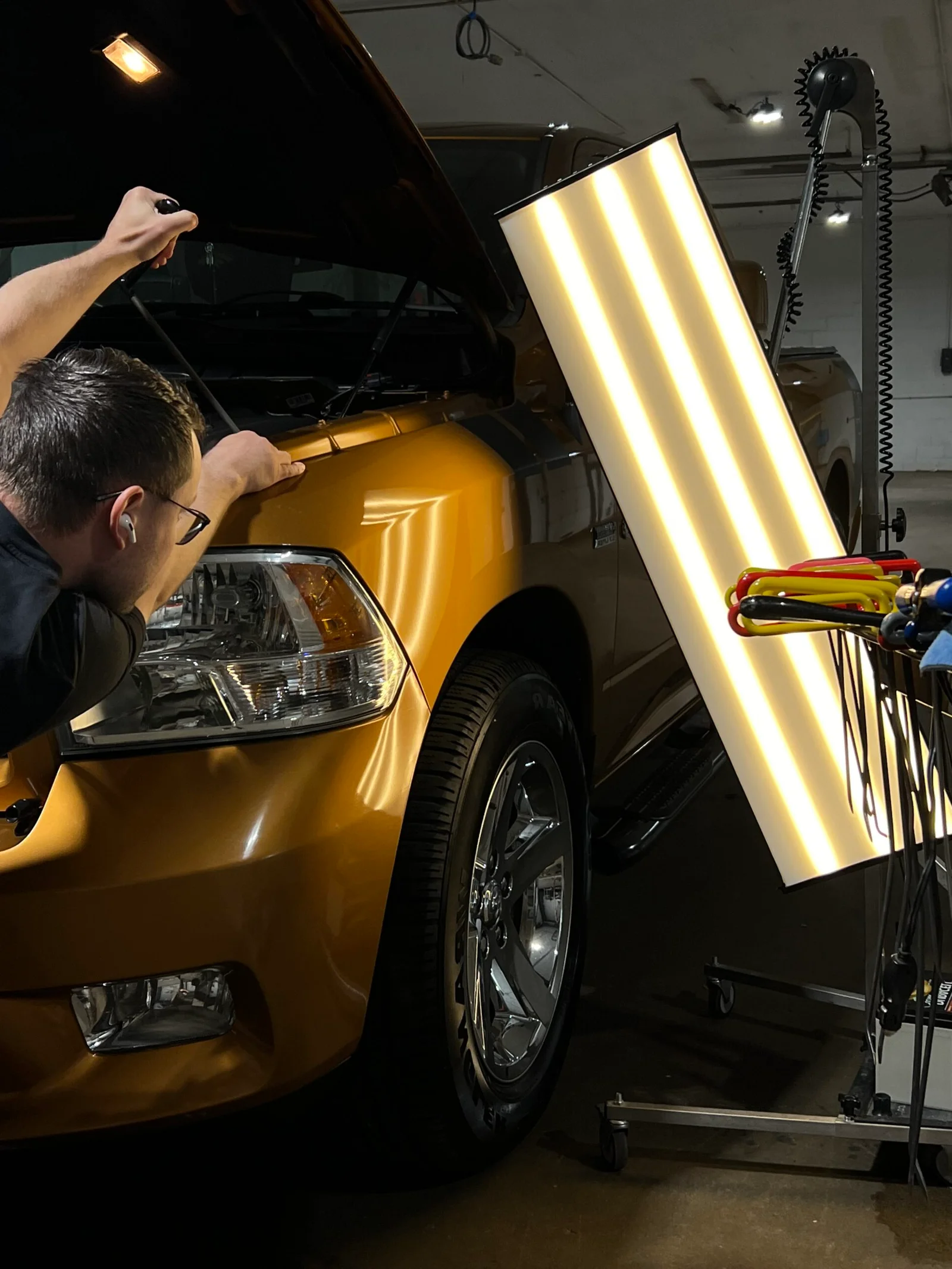 Select Auto Hail Cheyenne repair shop photo 4