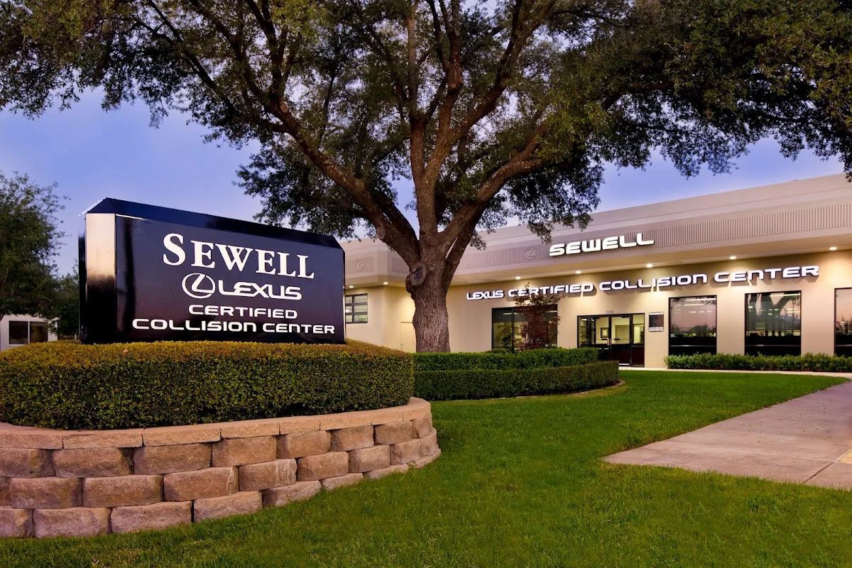 Sewell Lexus Collision Center of Dallas