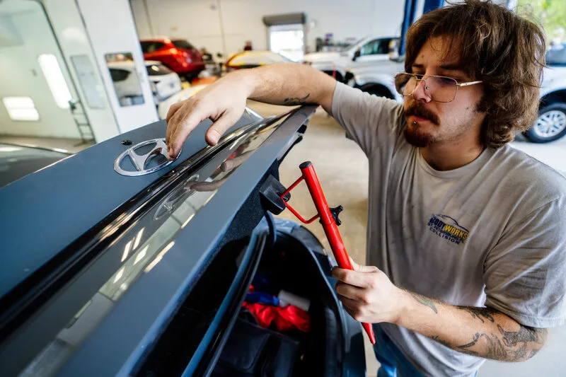 The BodyWorks repair shop photo 3