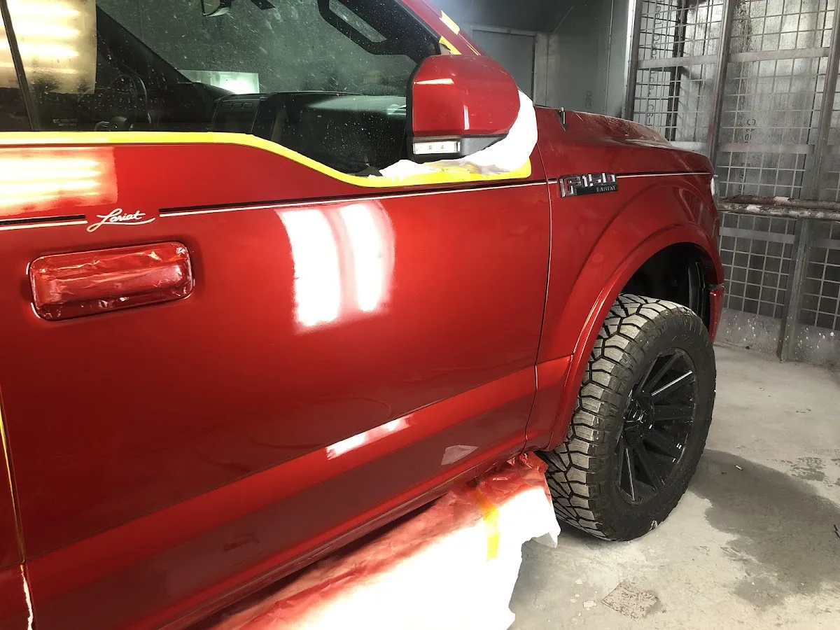 Touch Up Auto Body