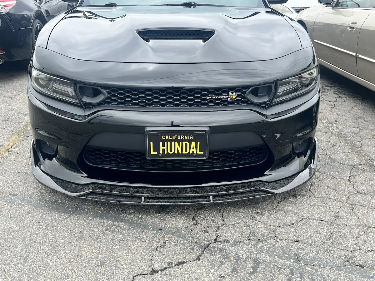 Trends collision center