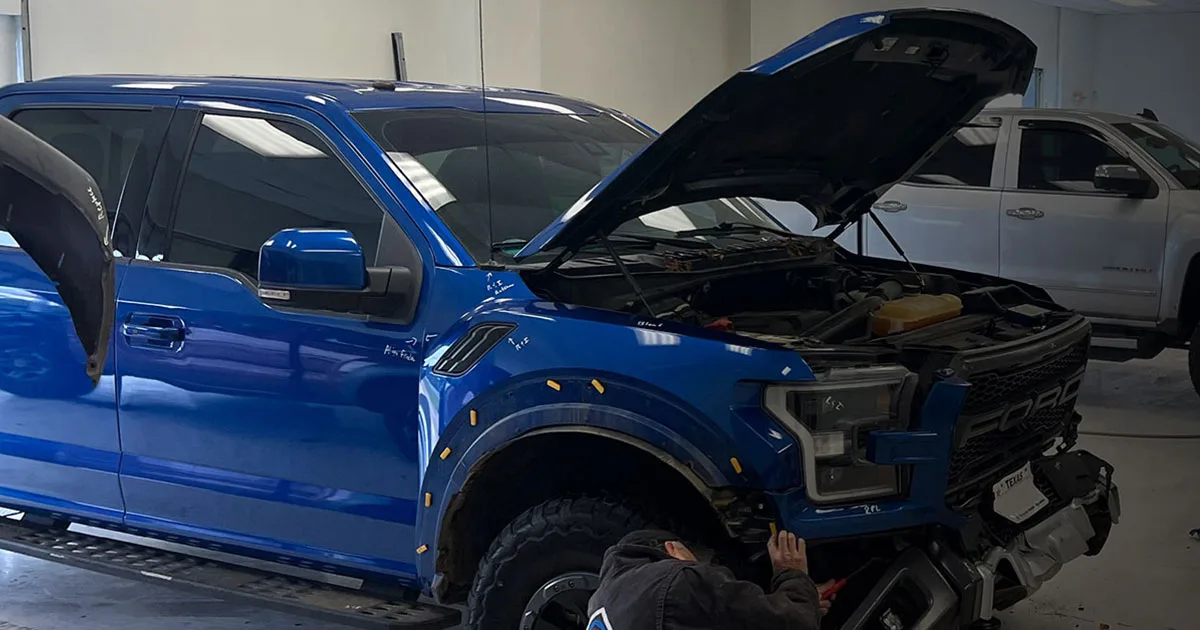 U First Auto Body Shop repair shop photo 3