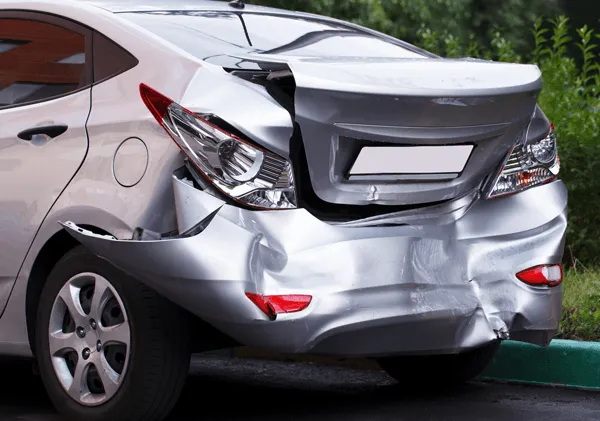 Universal Auto Body & Glass repair shop photo 3