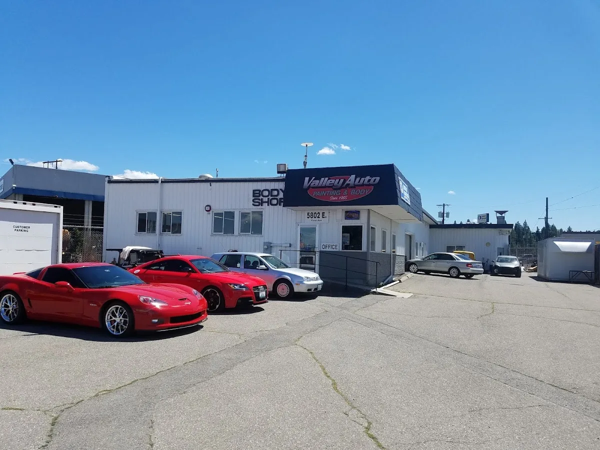 Valley Auto Painting & Body repair shop photo 1