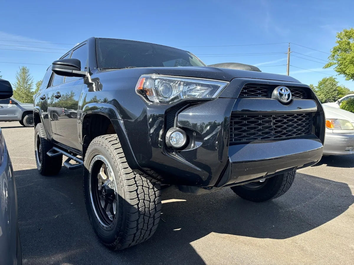 West Hills Collision Center