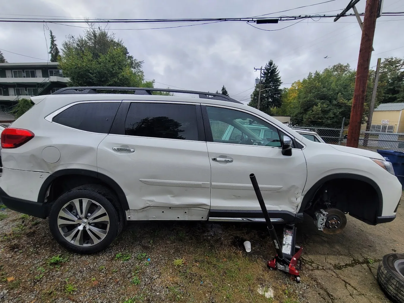 Zio Auto Body and Repair repair shop photo 4